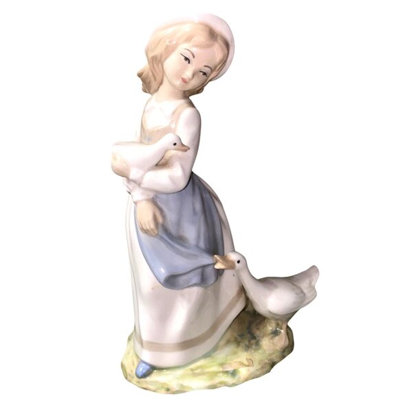 Vintage 1970's Tengra Hand-Painted Porcelain Figurine Girl With Ducks Made In Sp - Picture 3 of 8